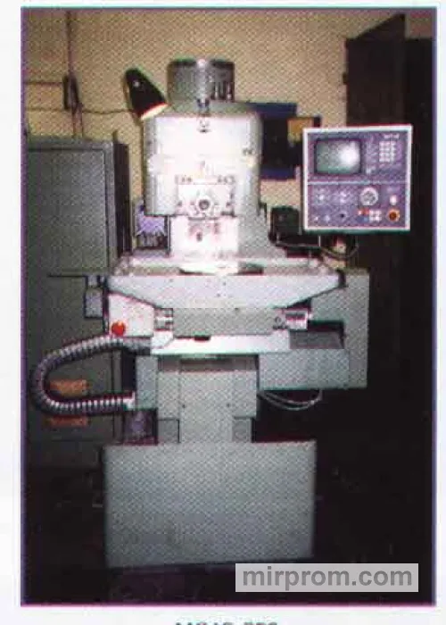 Станок фрезерный горизонтальный с ЧПУ МС12-250