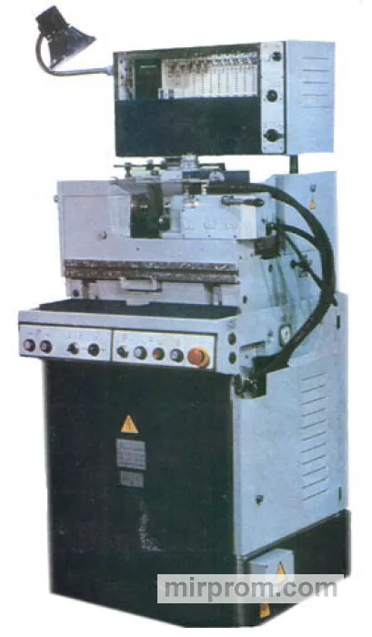 Автомат зубофрезерный горизонтальный 53В05БВ
